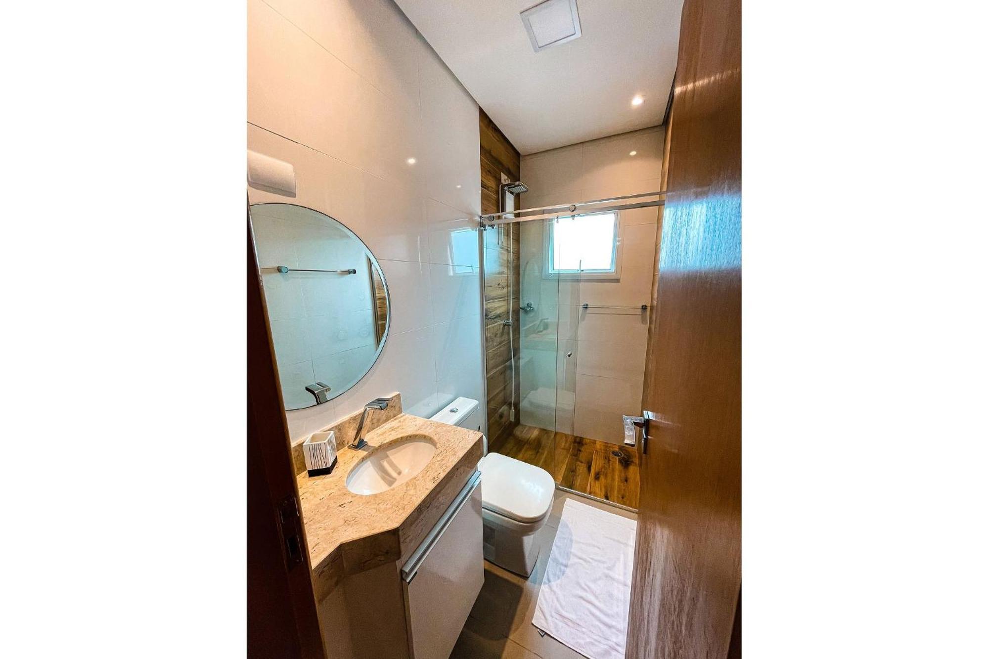 Apto Alto Padrao C/ Suite, Smartv, Wi-fi E Piscina * Ubatuba