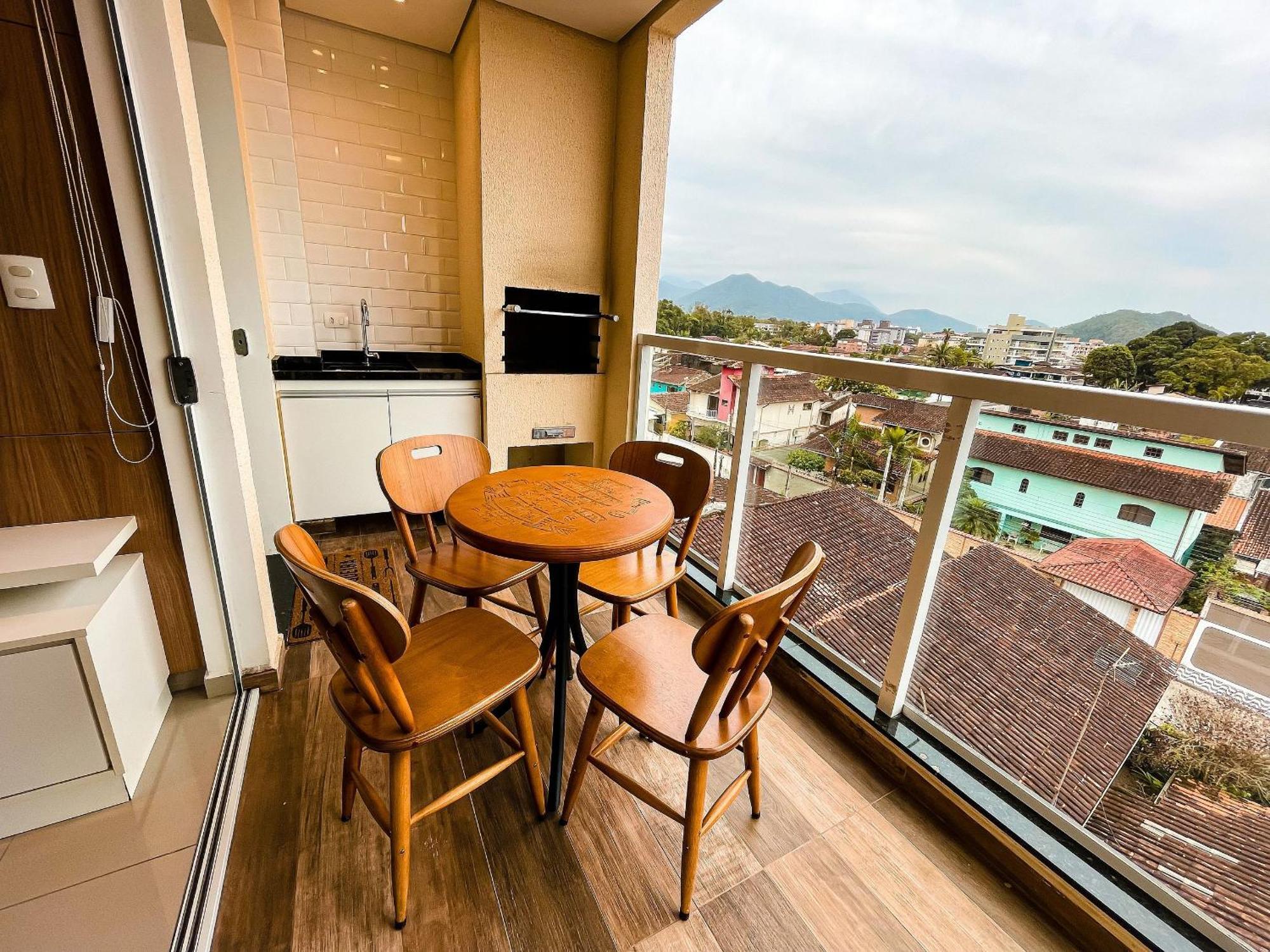 Apto Alto Padrao C/ Suite, Smartv, Wi-fi E Piscina Ubatuba