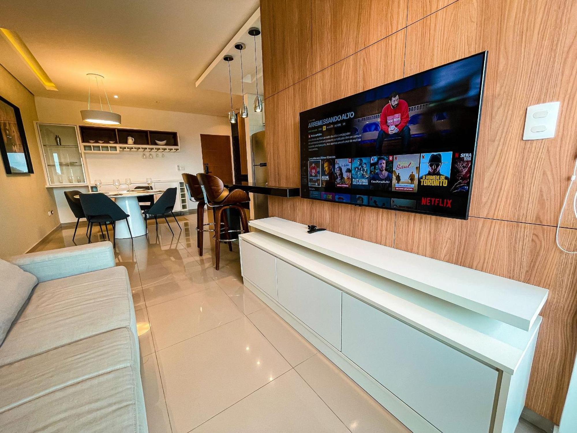 Casa de férias Apto Alto Padrao C/ Suite, Smartv, Wi-fi E Piscina